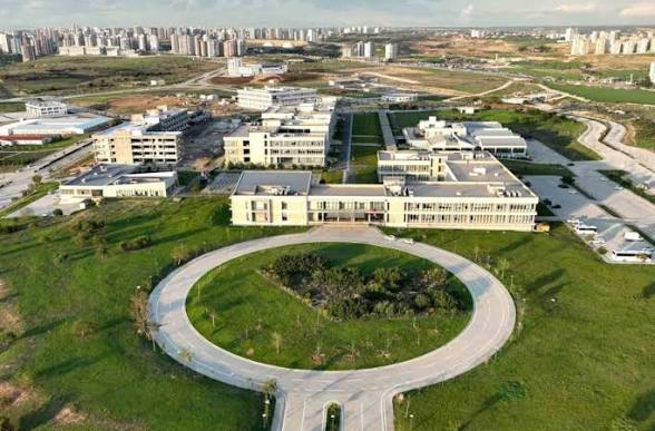 جامعة أضنة للعلوم والتكنولوجيا