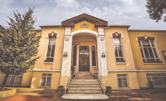 جامعة إسطنبول توبكابي