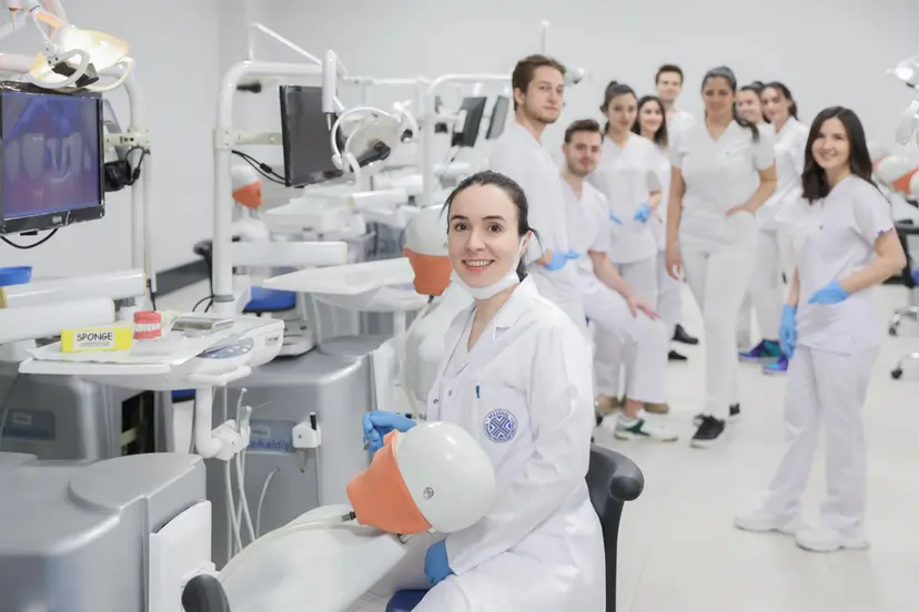 جامعة اسطنبول ميديبول