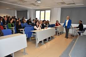 جامعة ازمير الديمقراطية